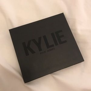 Kylie Cosmetics Wet Set Palette
